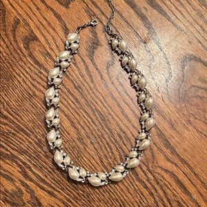 Lustrous Pearl and Silver Women's Necklace
